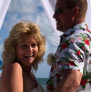 Meet your Posher, Joyce